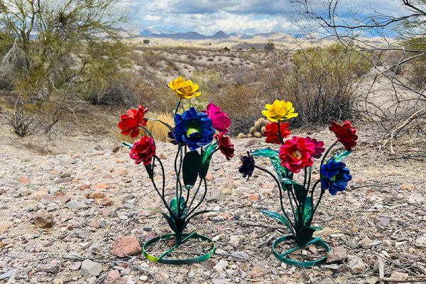 http://Metal%20Flower%20Art%20for%20Gardens
